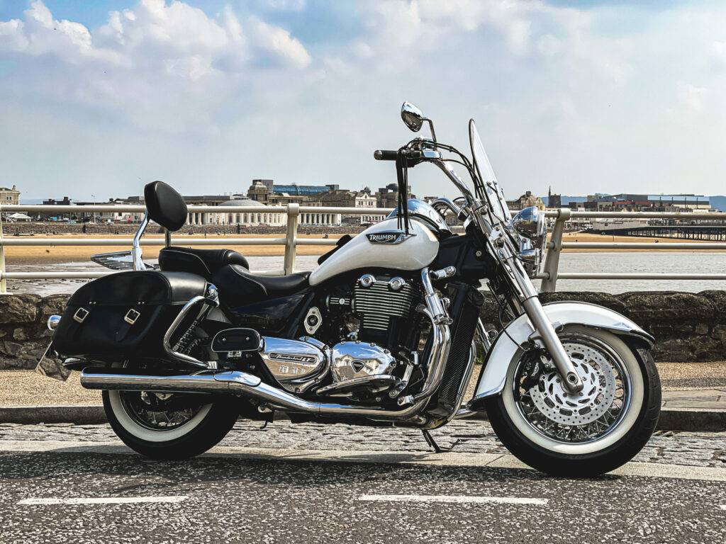 TRIUMPH THUNDERBIRD 1700